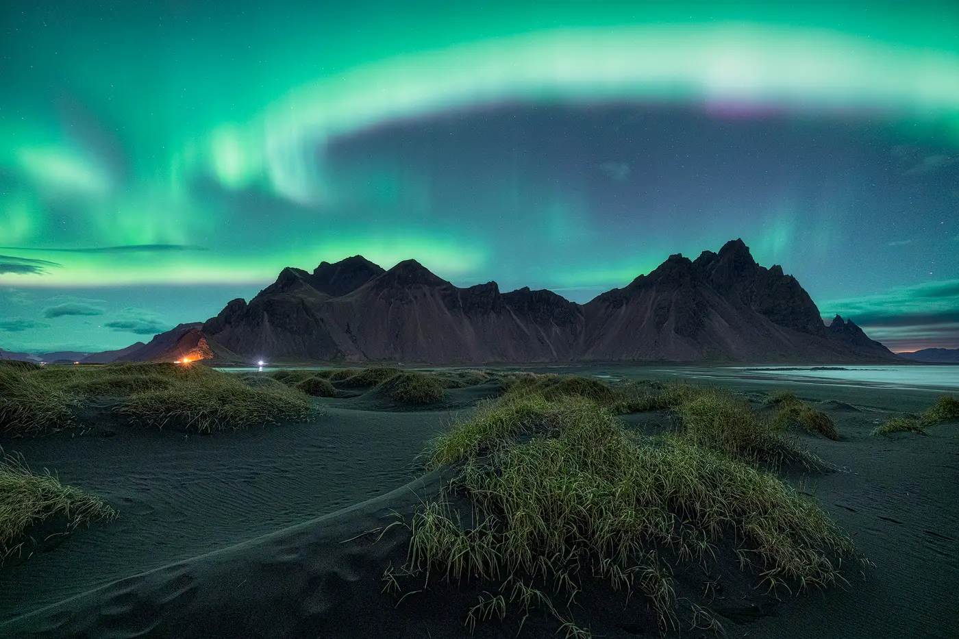Iceland Northern Lights Photo Tour – Vestrahorn Aurora borealis over Vestrahorn in Iceland photographed during a landscape photography tour